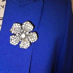 Swarovski Crystal Flower Brooche Accessories for Jacket & Dresses